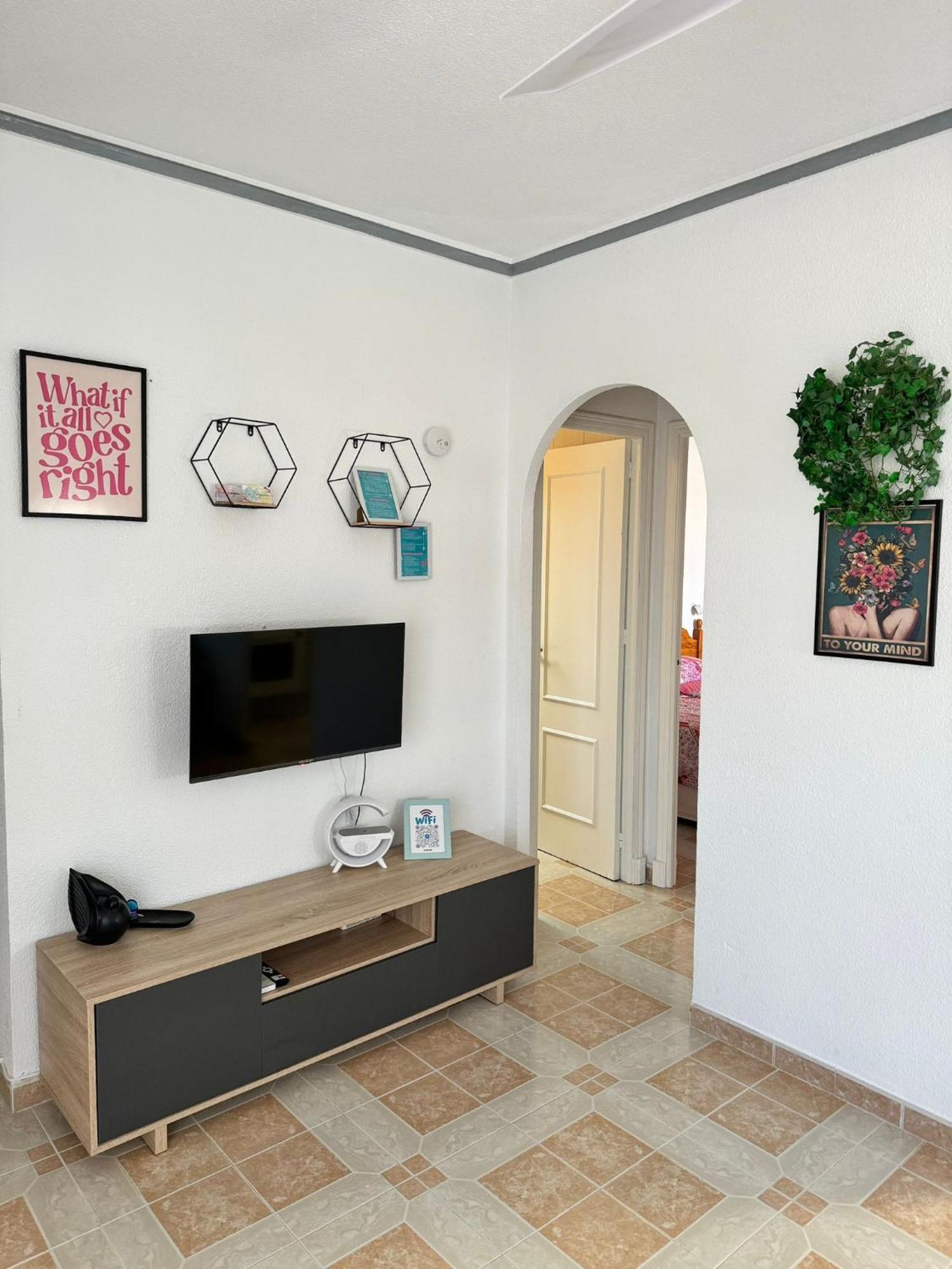 Carmina Apartment, Disfruta Del Sol Y Del Relax! Torrevieja Exteriör bild